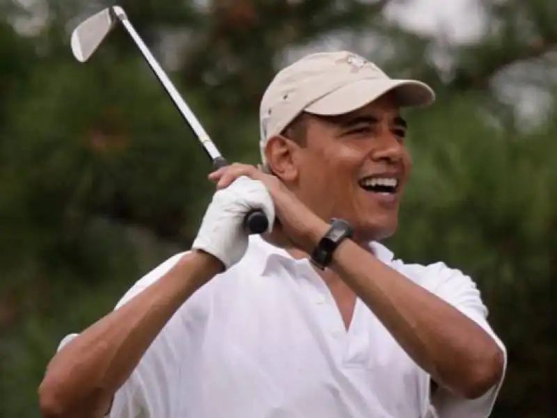 obama gioca a golf 1