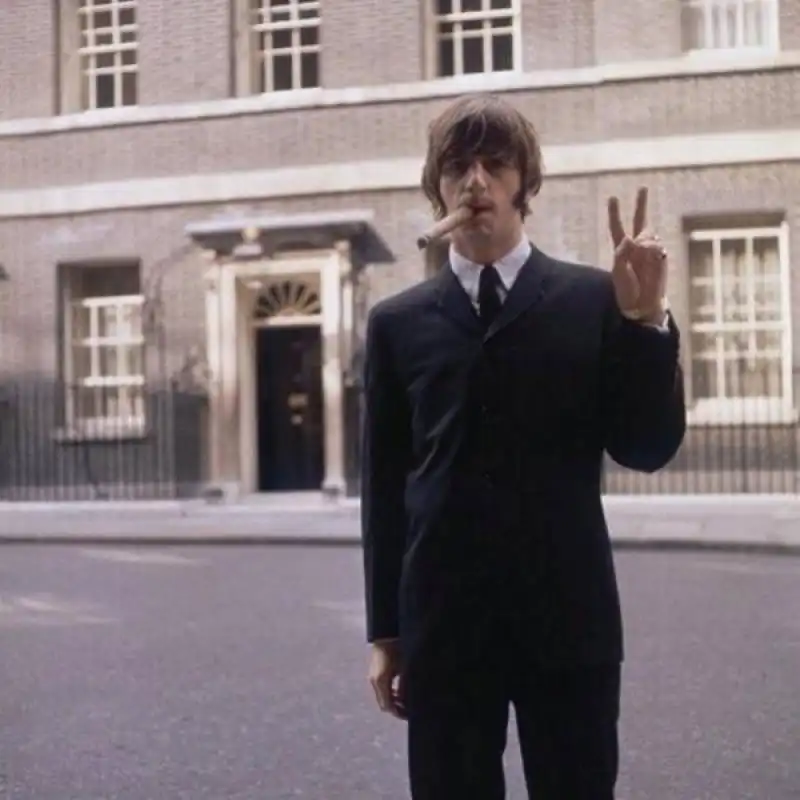 ringo starr peace and love