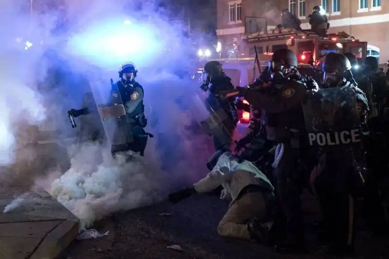 scontri e proteste a ferguson 2