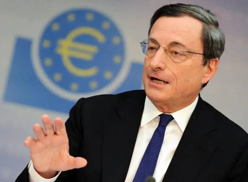 studenti contestano draghi 7