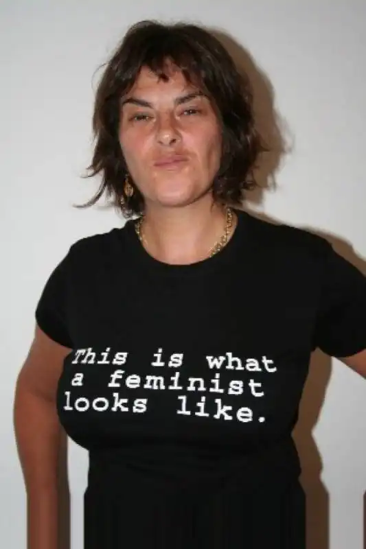 THIS 
IS 
WHAT 
A 
FEMINIST 
LOOKS 
LIKE 
 TRACEY EMIN