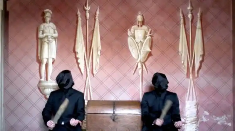 video_Maurizio_Cattelan