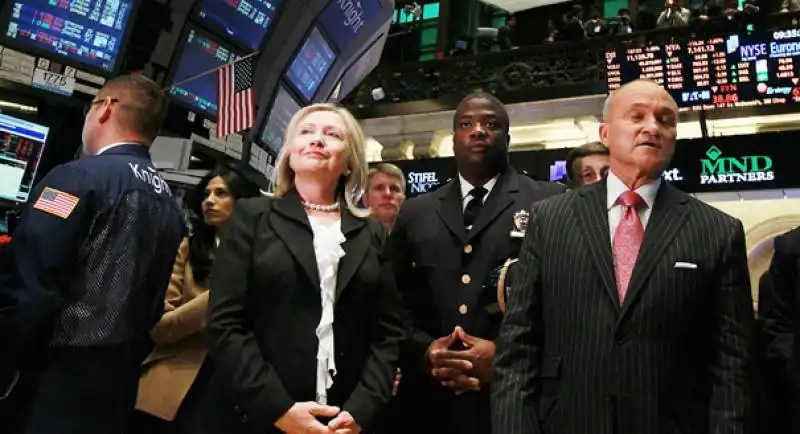 hillary clinton a wall street