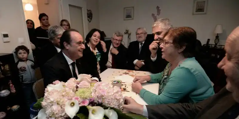 HOLLANDE E LA PENSIONATA