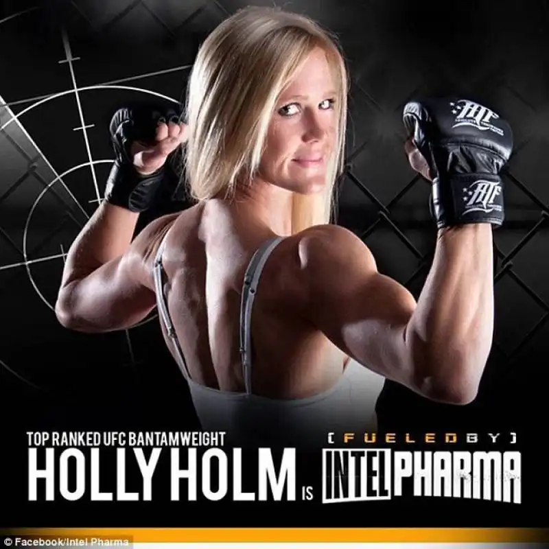 holly holm in una pubblicita di intel pharma