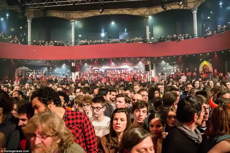 il concerto al bataclan prima della strage  13