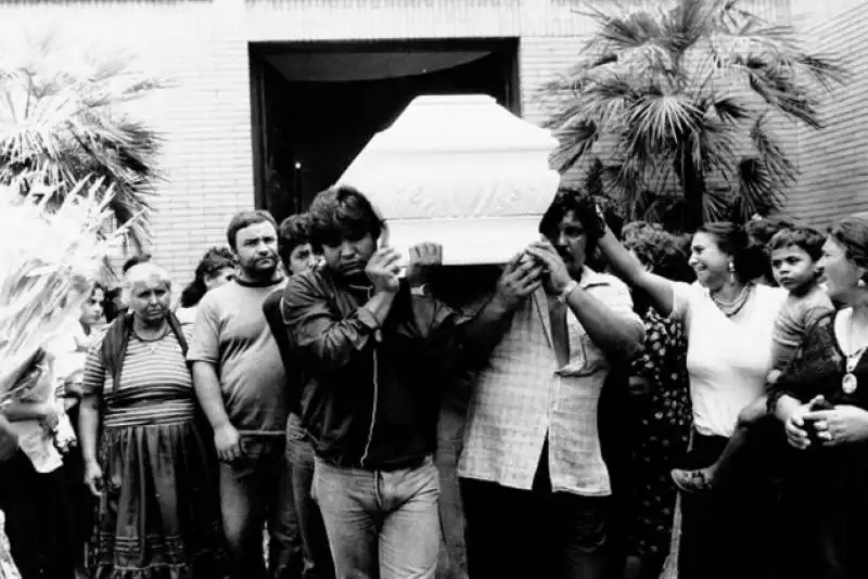 il funerale di enrico casamonica detto ringo    9