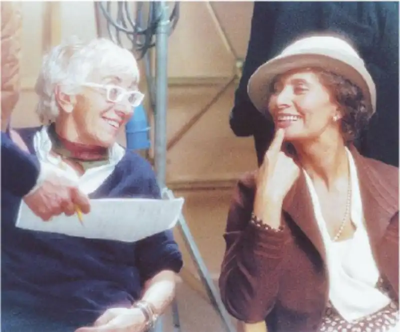 LINA WERTMULLER  CON SOPHIA LOREN IN SABATO DOMENICA E LUNEDI