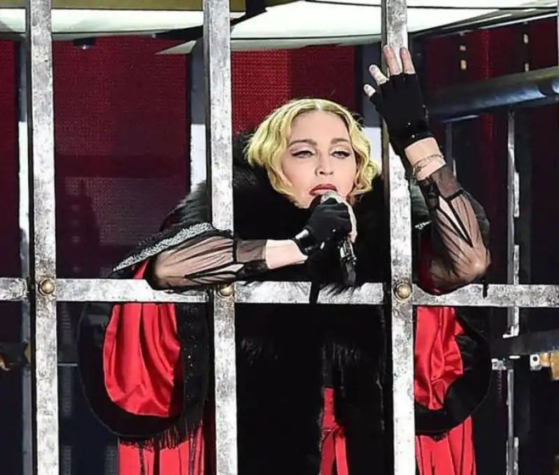 MADONNA  CONCERTO A TORINO