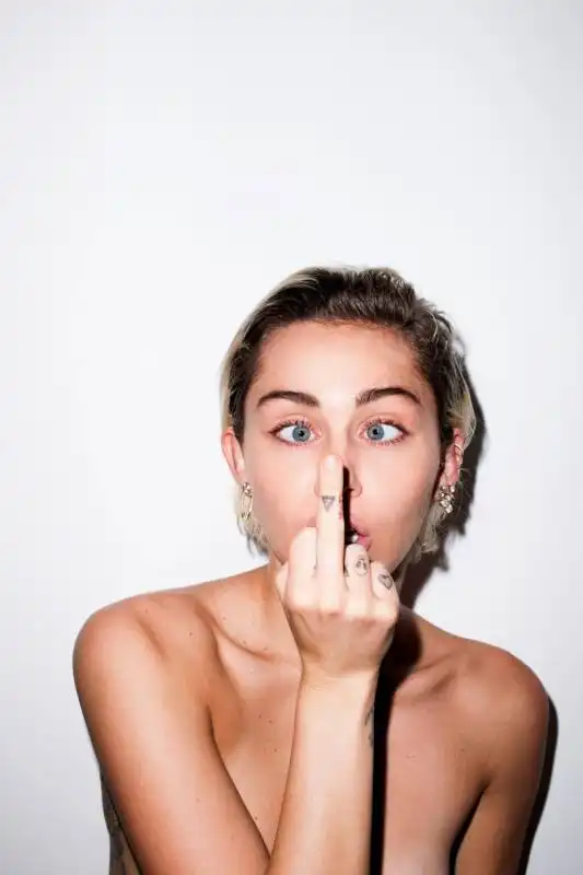 miley cyrus by terry richardson  21