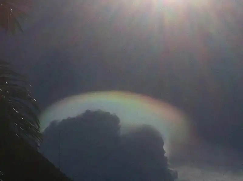 nube iridescente   2