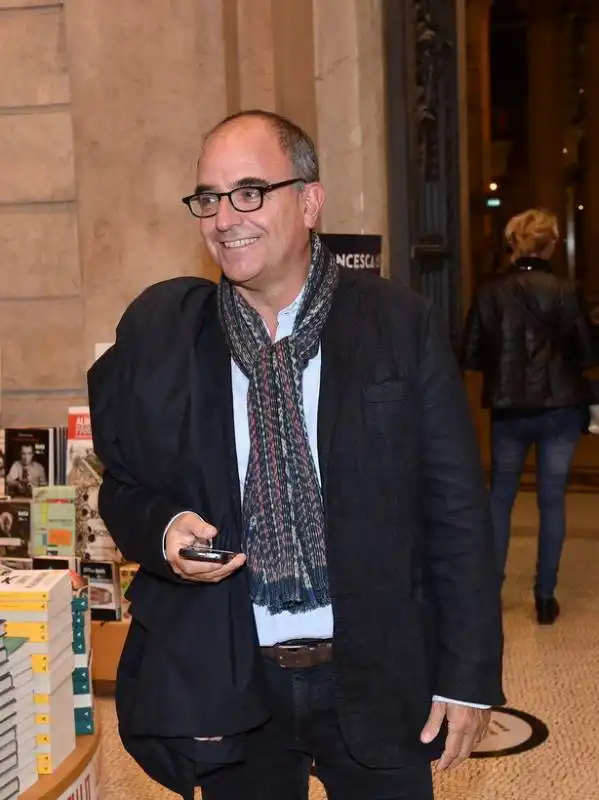 pino corrias alla feltrinelli