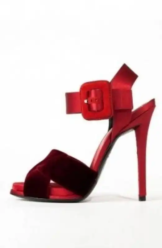 ROGER VIVIER