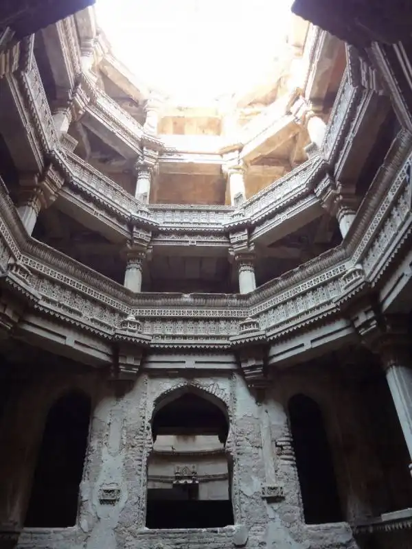 rudabai vav, adalaj gujarat