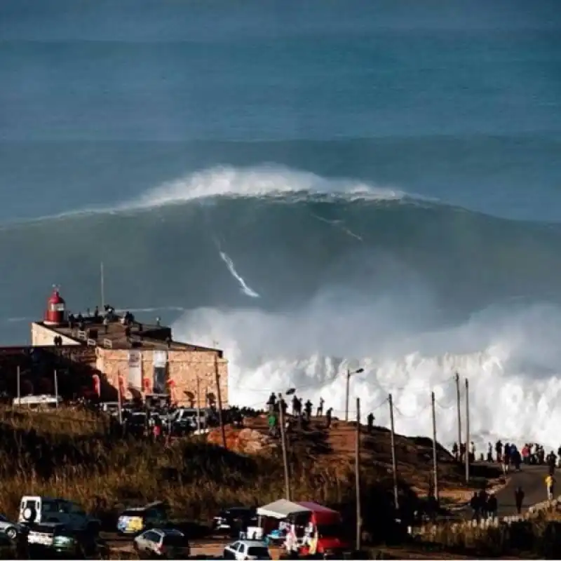 surfisti in portogallo