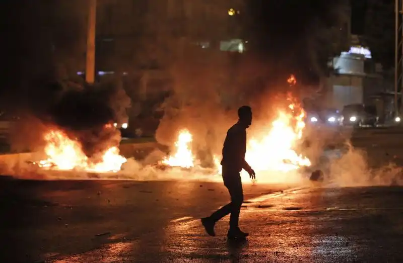 Turchia- scontri tra polizia e curdi a Diyarbakir 