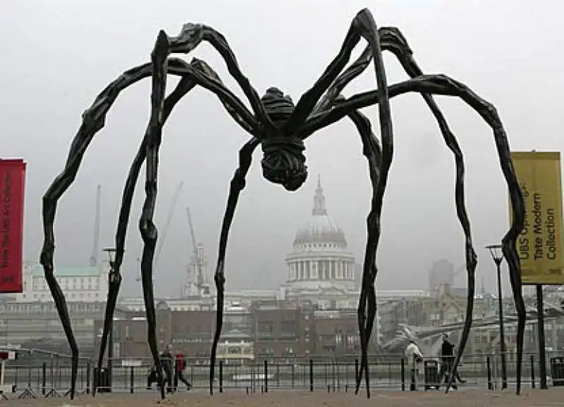 un ragno di louise bourgeois