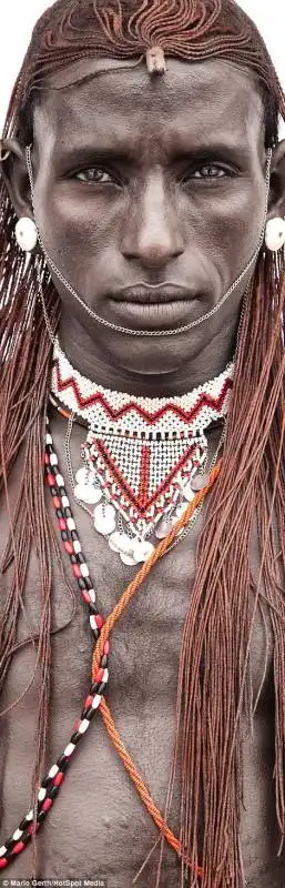 uomo samburu   kenya