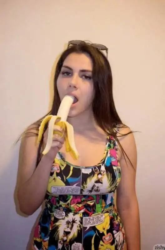 valentina nappi io sto con vale