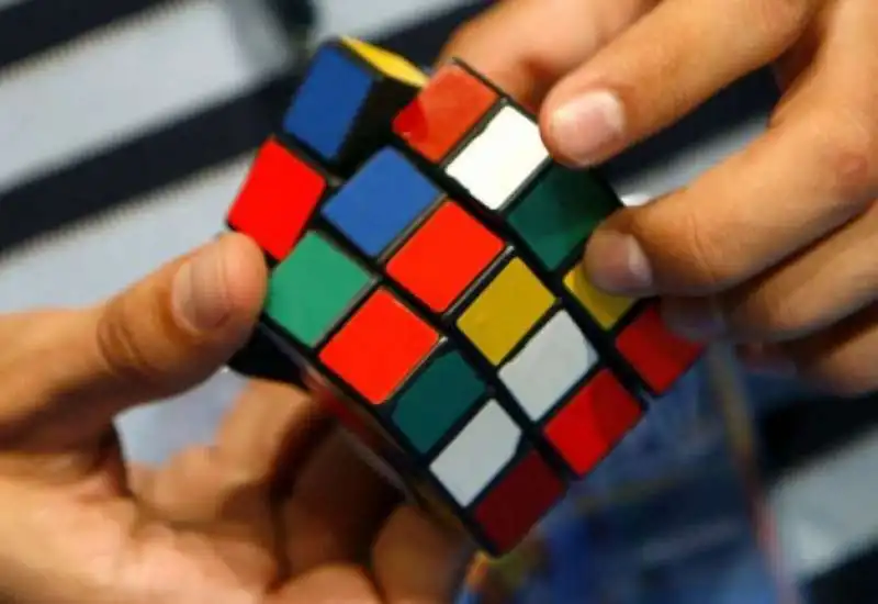 CUBO DI RUBIK 1