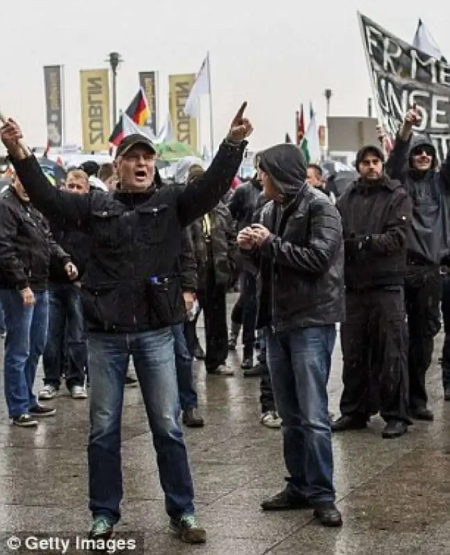 estrema destra protesta a berlino