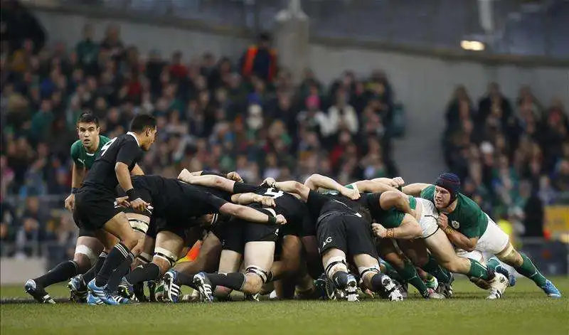 IRLANDA ALL BLACKS1