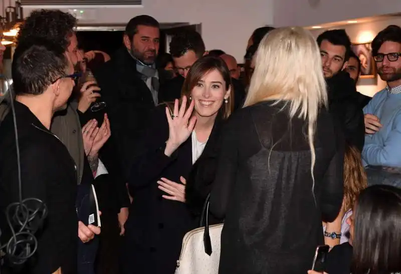 maria elena boschi al suo arrivo al coming out (2)