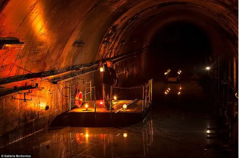 napoli sotterranea percorso zattera