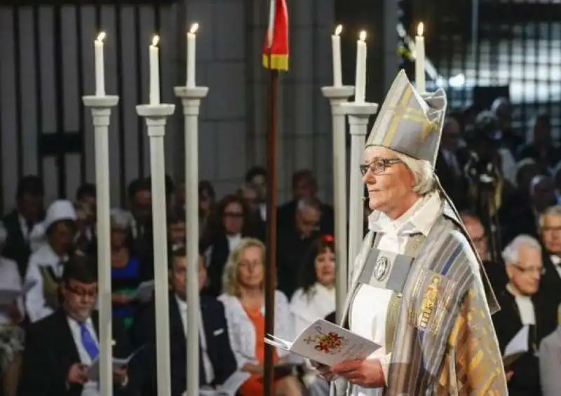 ANTJE JACKELEN ARCIVESCOVA DELLA CHIESA DI SVEZIA