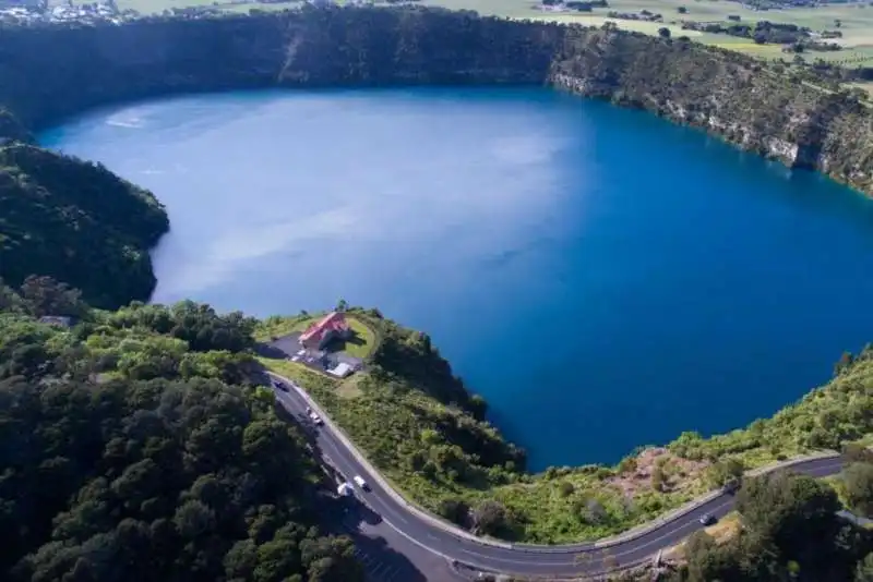 blue lake australia