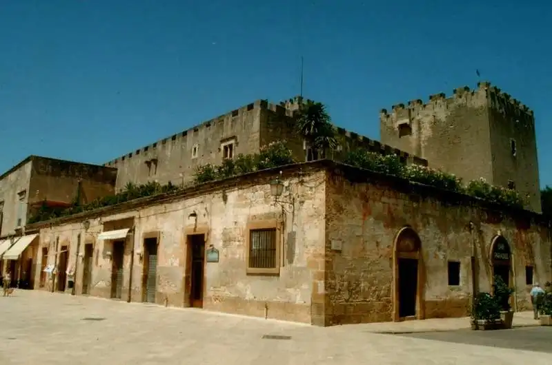 castello dentice di frasso san vito dei normanni