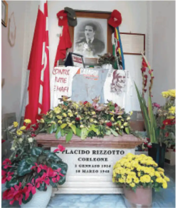 IL CIMITERO DI CORLEONE - LA TOMBA DI PLACIDO RIZZOTTO