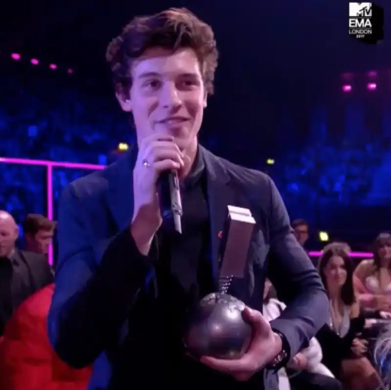 shawn mendes mtv ema 