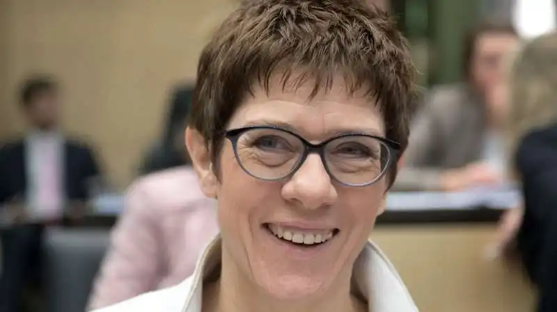 annegret kramp karrenbauer