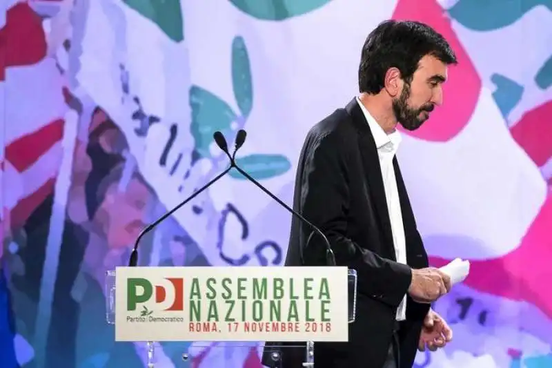 assemblea nazionale pd   maurizio martina si dimette