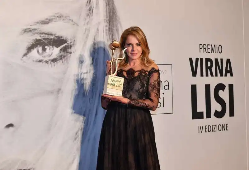 claudia gerini premiata