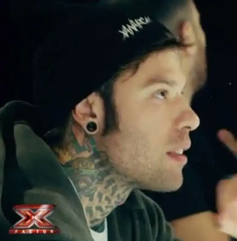 fedez guarda renza