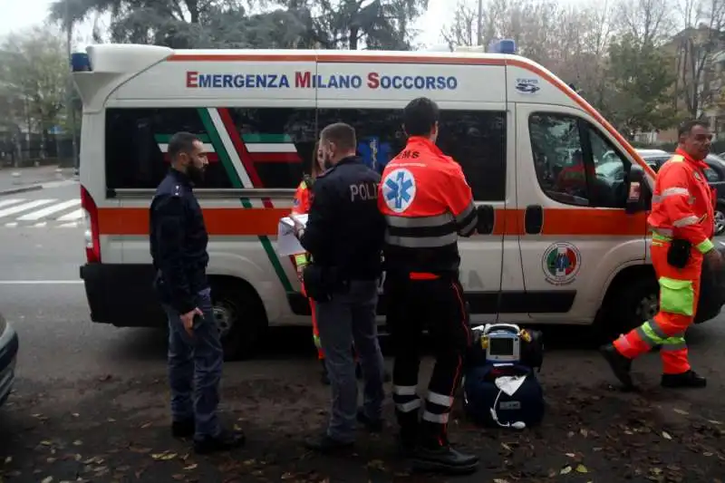 frenata improvvisa nella metro di milano 9