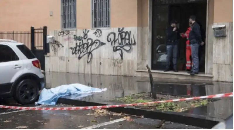 garbatella ragazza caduta dal sesto piano