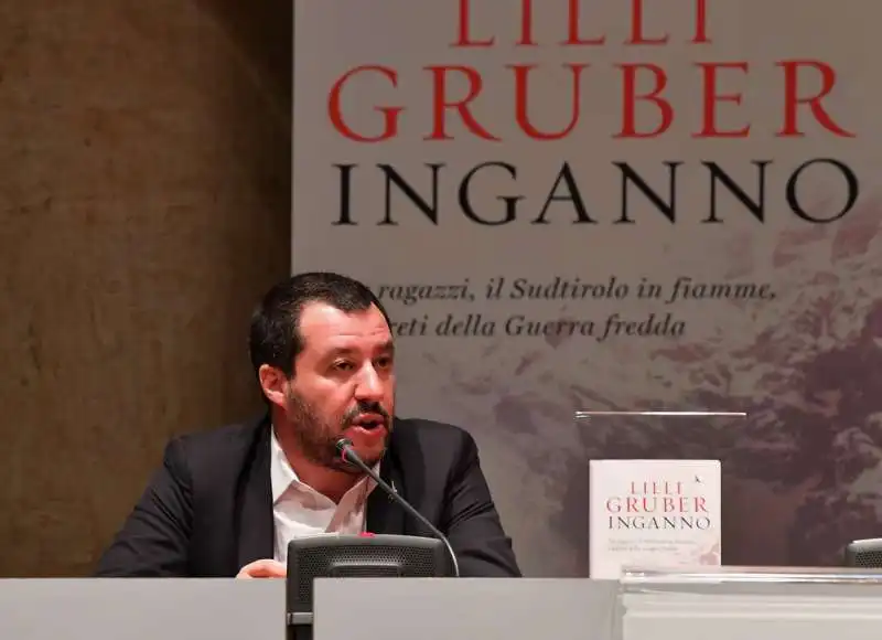 il ministro matteo salvini (6)