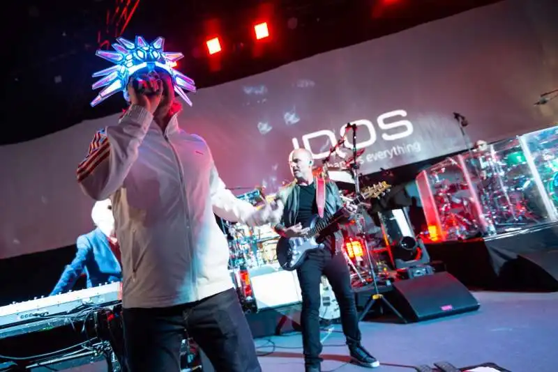 iqos 3 evento jamiroquai live 01