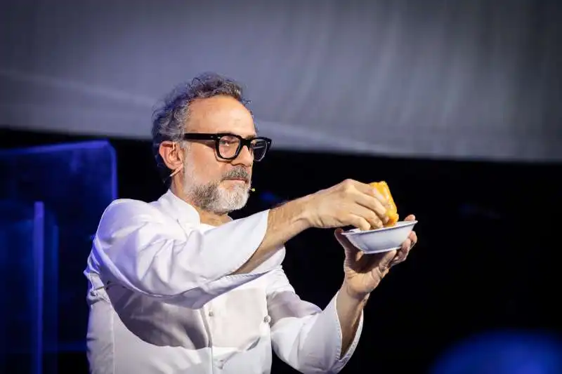 iqos 3 evento massimo bottura