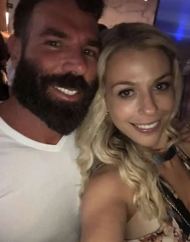 kaitlyn isham e dan bilzerian 3