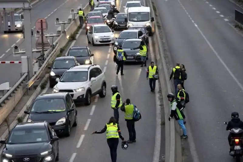 la protesta dei gilet gialli in francia 10