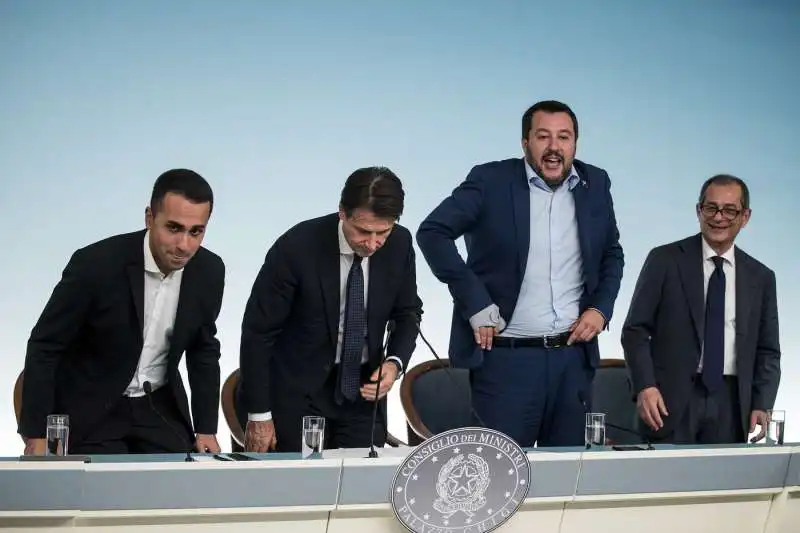 luigi di  maio giuseppe conte matteo salvini giovanni tria