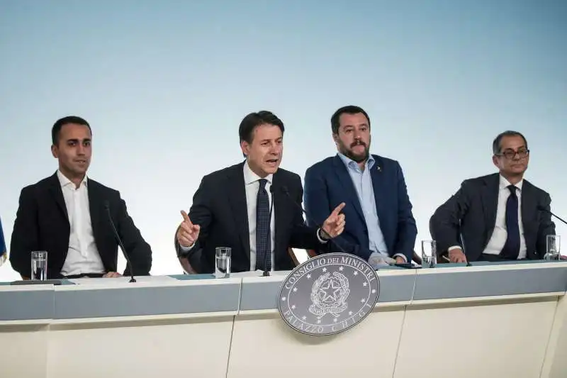 luigi di maio giuseppe conte matteo salvini giovanni tria