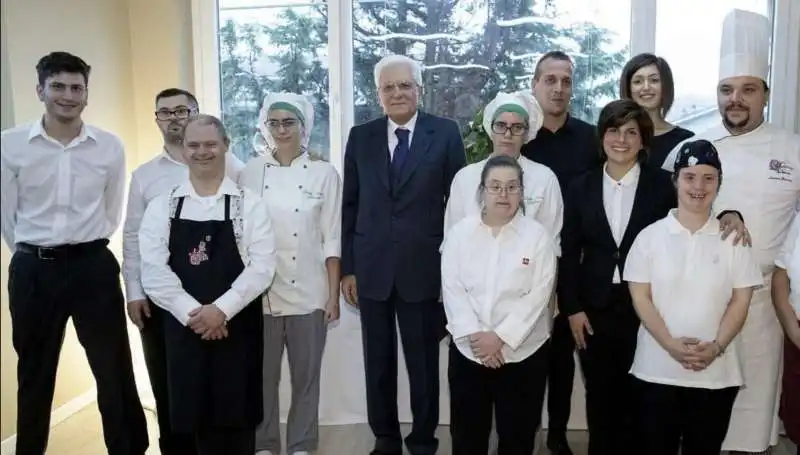 Mattarella visita il ristorante Malvarosa di Biella, gestito da ragazzi down