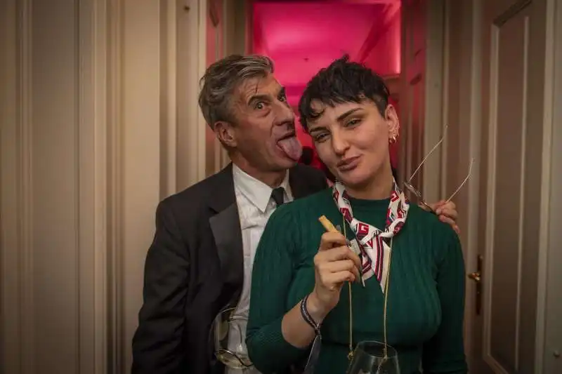 maurizio cattelan arisa ph carmine conte