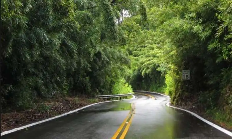 road to hana 4