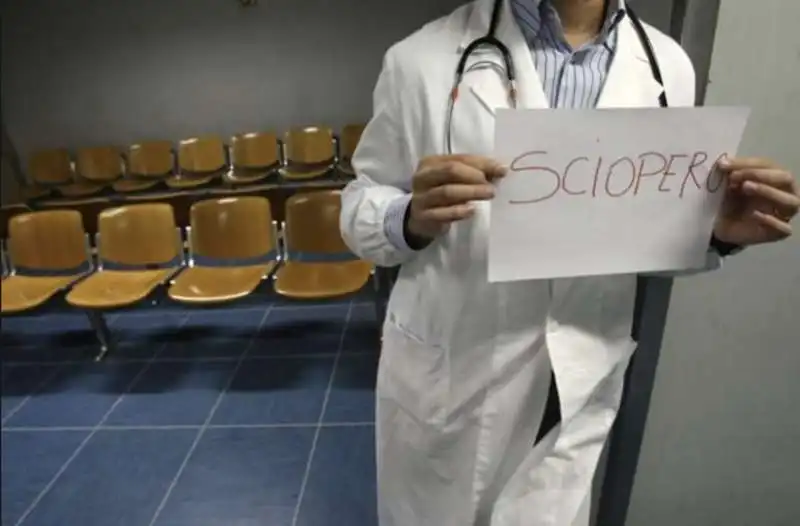 SCIOPERO MEDICI